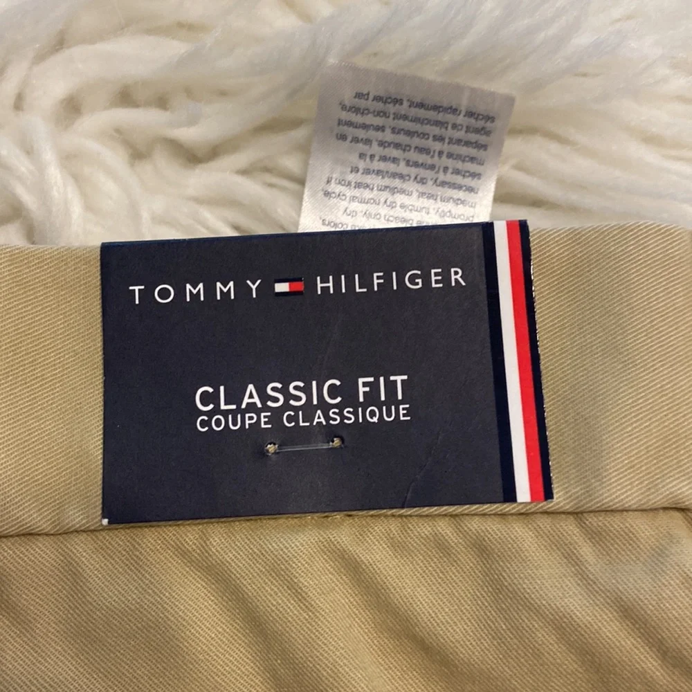 Tommy Hilfiger Man Shorts size 40 Classic Fit inseam 10” color tan